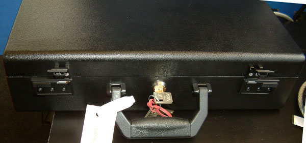secure aluminum alloy suitcase