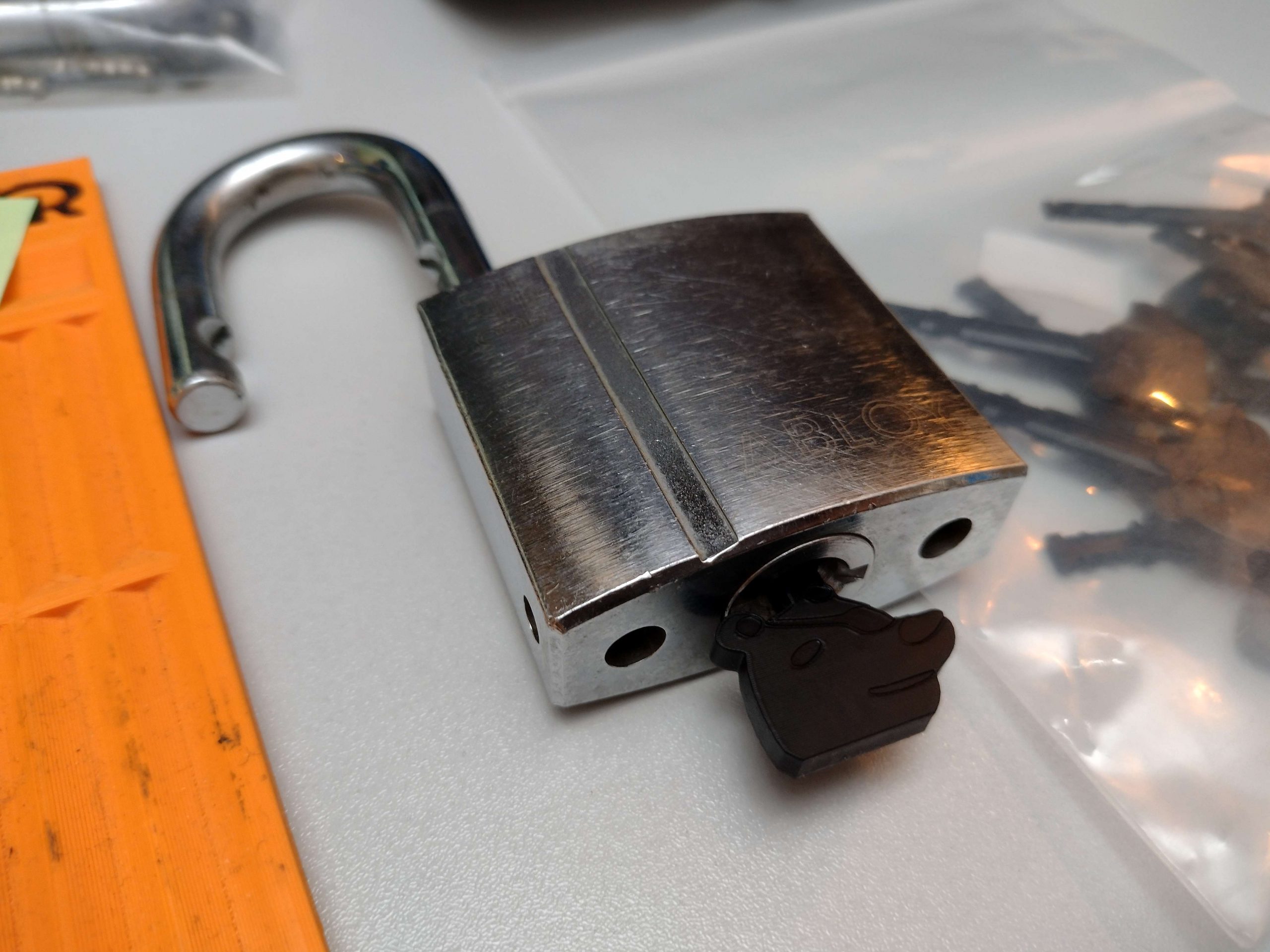 Locksport: A Hackers Guide to Lockpicking, Impressioning, and Safe Cracking  » Let Me Read